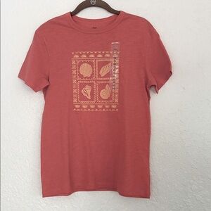 Women’s XS Short Sleeve Tee with Shell Design Eco Friendly NWT